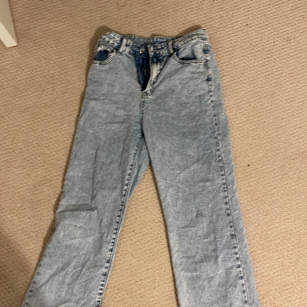 shein light wash wide leg jeans. size 4